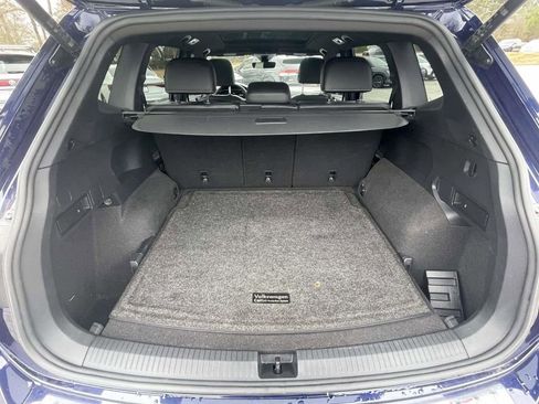 Used 2022 Volkswagen Tiguan SEL R-Line image 10