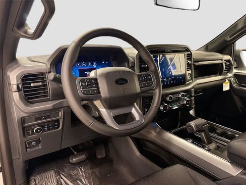 New 2026 Ford F150 XLT w/ Equipment Group 302A MID AWD/4WD image 9