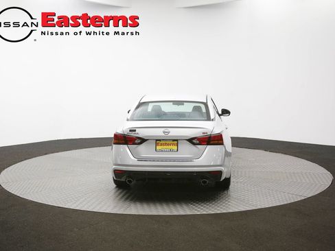 Used 2023 Nissan Altima 2.5 SR FWD image 32