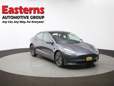 Used 2023 Tesla Model 3 Standard Range image 49
