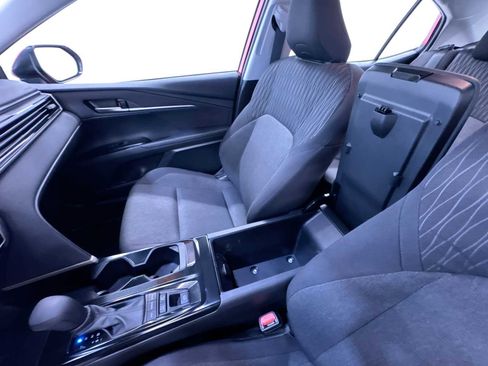 Used 2025 Toyota Camry LE w/ Convenience Package AWD/4WD image 28