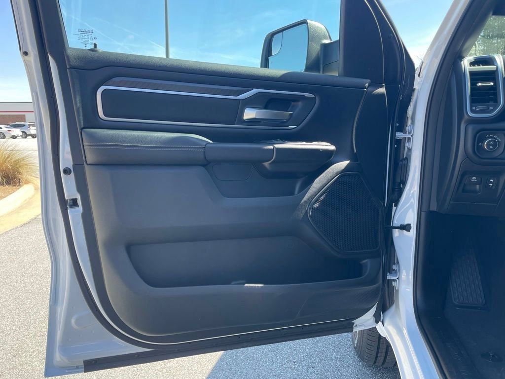 New 2026 RAM 1500 Big Horn AWD/4WD image 10