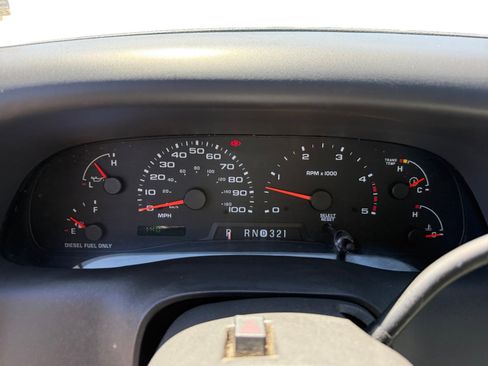 Used 2003 Ford F250 Lariat RWD image 11