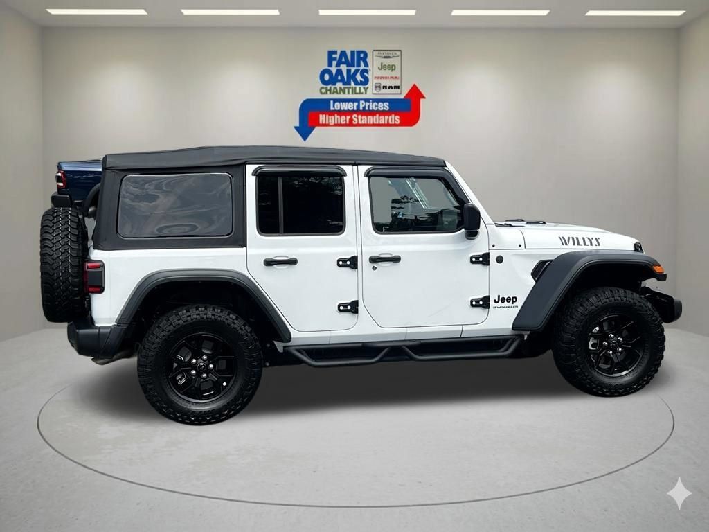 Used 2025 Jeep Wrangler Unlimited Sport AWD/4WD image 7