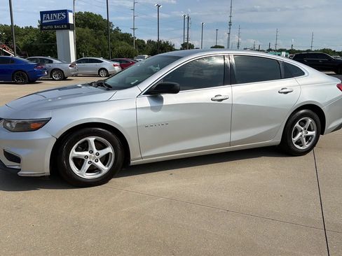 Used 2018 Chevrolet Malibu LS FWD image 31