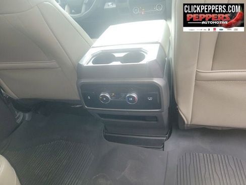 Used 2021 Ford Expedition XLT AWD/4WD image 14