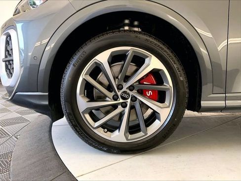 New 2026 Audi SQ5 Prestige AWD/4WD image 13