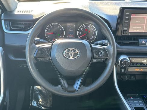 Used 2021 Toyota RAV4 XLE image 12