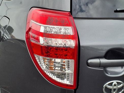 Used 2010 Toyota RAV4 Sport image 23