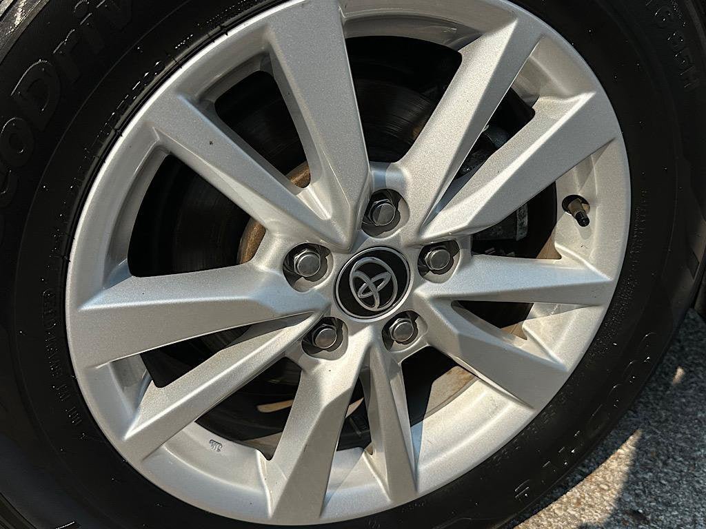 Used 2025 Toyota Camry LE FWD image 30