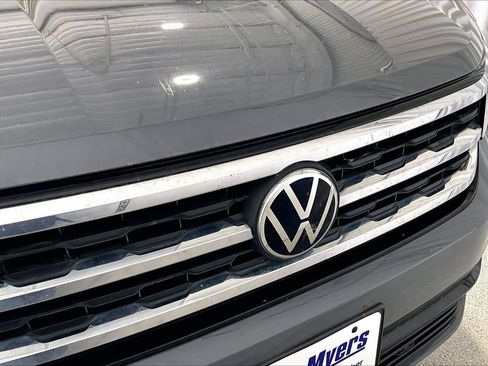 Used 2022 Volkswagen Atlas Cross Sport SEL R-Line AWD/4WD image 7
