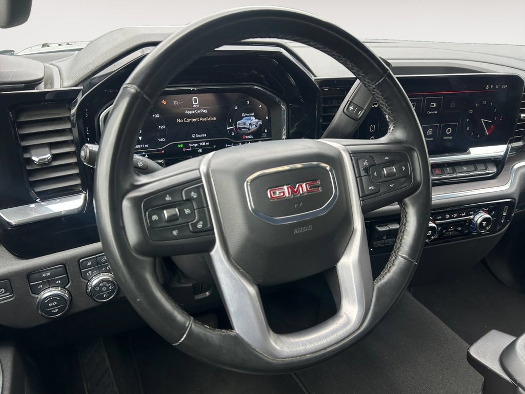 Used 2025 GMC Sierra 1500 SLT AWD/4WD image 12