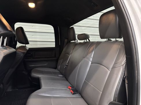 Used 2022 RAM 2500 Tradesman w/ Chrome Appearance Group image 23