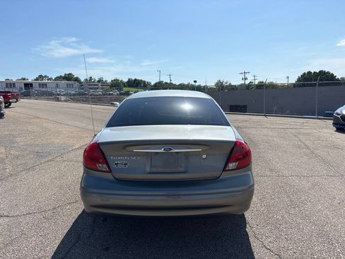 Used 2003 Ford Taurus SES FWD image 6