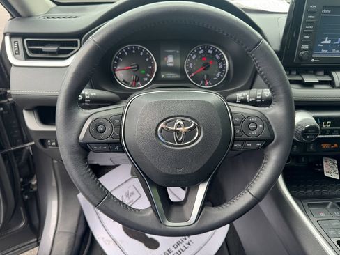 Used 2022 Toyota RAV4 XLE w/ Convenience Package AWD/4WD image 15