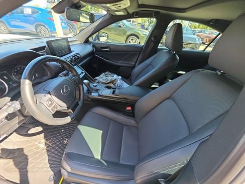 Used 2025 Lexus IS 350 F Sport RWD image 12