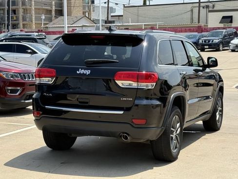 Used 2017 Jeep Grand Cherokee Limited AWD/4WD image 4