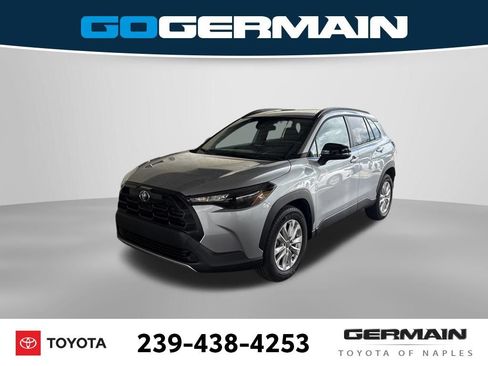 Used 2026 Toyota Corolla Cross LE FWD image 1