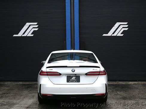Used 2025 BMW 540i xDrive w/ Premium Package image 7