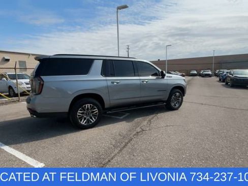 Certified 2025 Chevrolet Suburban Z71 w/ Comfort Package AWD/4WD image 8