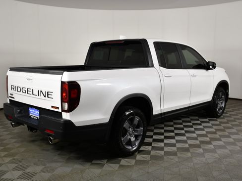 Used 2024 Honda Ridgeline TrailSport image 6