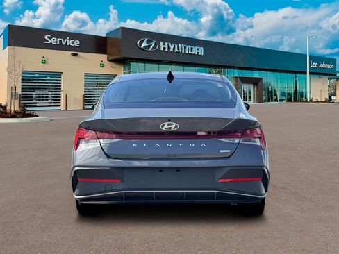 New 2026 Hyundai Elantra Blue image 6