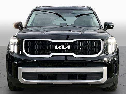 Used 2023 Kia Telluride EX w/ EX Captain's Chair Package FWD image 4