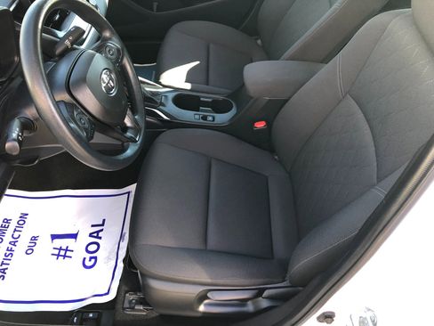 Used 2024 Toyota Corolla LE image 11