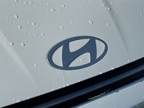 New 2025 Hyundai Sonata Limited image 8