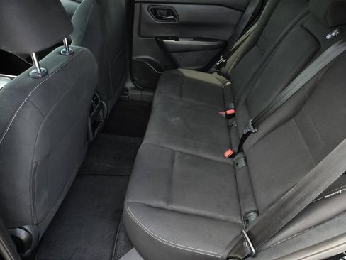 Used 2025 Nissan Rogue S FWD image 11