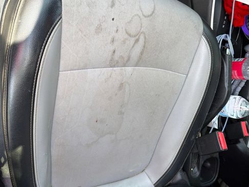 Used 2019 Chevrolet Trax LT w/ LT Convenience Package FWD image 1