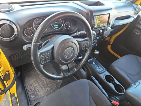 Used 2015 Jeep Wrangler Unlimited Sport w/ Power Convenience Group AWD/4WD image 2