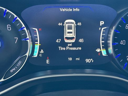 New 2027 Chrysler Pacifica Select FWD image 28
