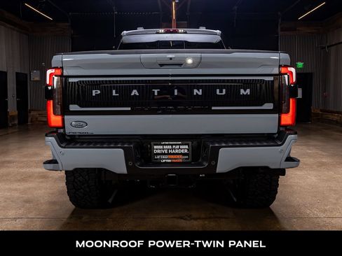 Used 2026 Ford F250 Platinum w/ Platinum Plus Package AWD/4WD image 8