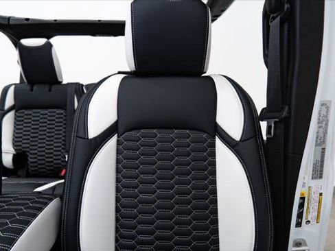 Used 2026 Jeep Wrangler Unlimited Sport image 21