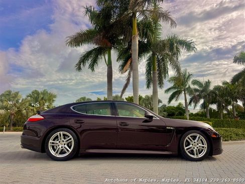 Used 2012 Porsche Panamera 4S image 4