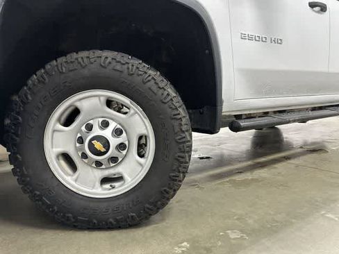 Used 2024 Chevrolet Silverado 2500 W/T w/ WT Convenience Package AWD/4WD image 27