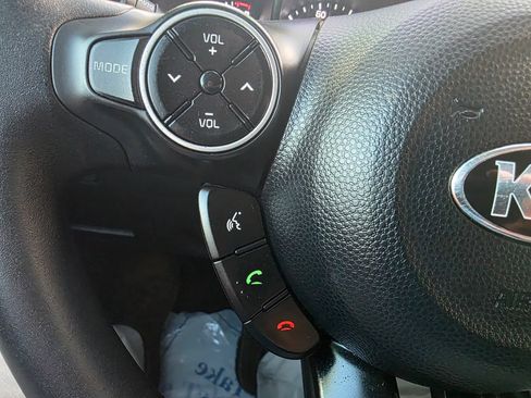 Used 2019 Kia Soul + FWD image 40