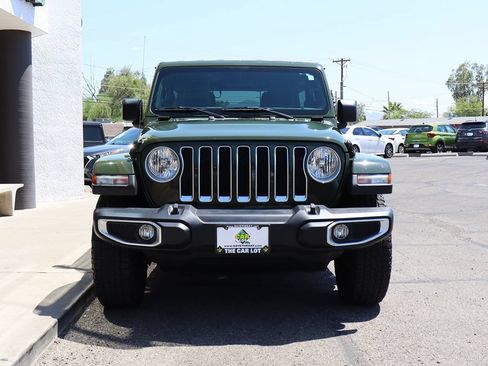 Used 2020 Jeep Wrangler Unlimited Sahara AWD/4WD image 16