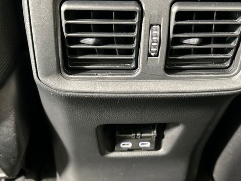 Used 2024 Toyota RAV4 XLE image 18