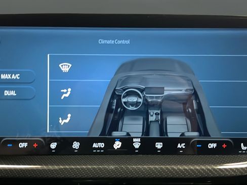Used 2024 Ford Escape ST-Line w/ Tech Pack #1 AWD/4WD image 17