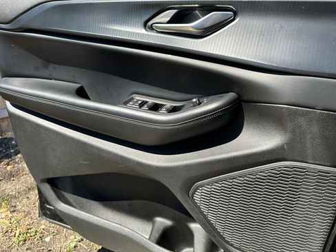 Used 2024 Jeep Grand Cherokee L Laredo image 15