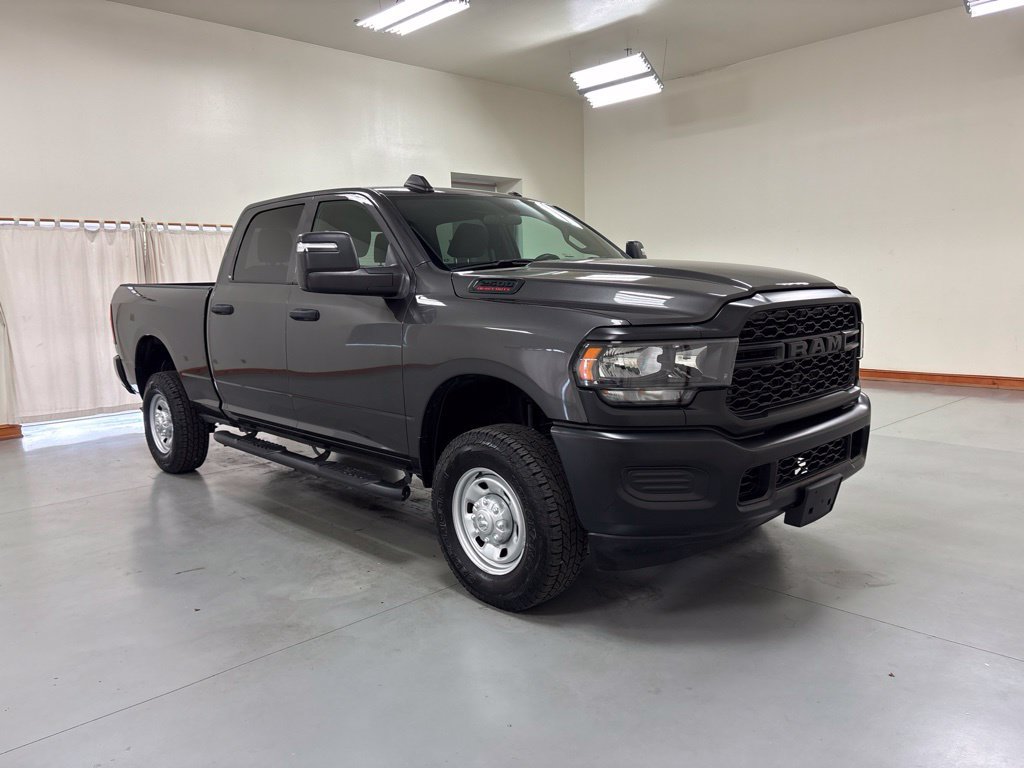 Used 2024 RAM 2500 Tradesman AWD/4WD image 2