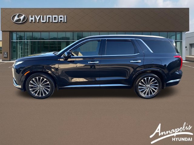 Used 2023 Hyundai Palisade Calligraphy AWD/4WD image 2