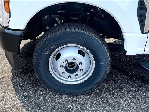 New 2026 Ford F350 XL AWD/4WD image 12