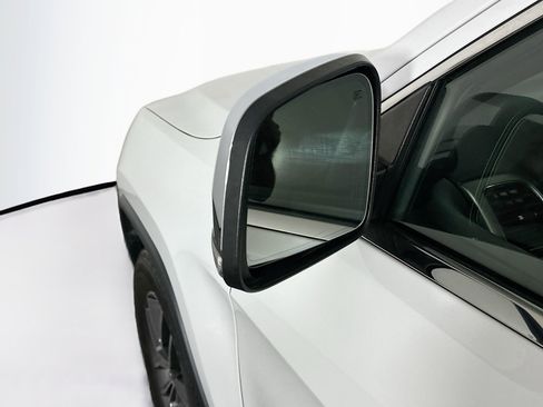 Used 2019 Jeep Grand Cherokee Limited image 16