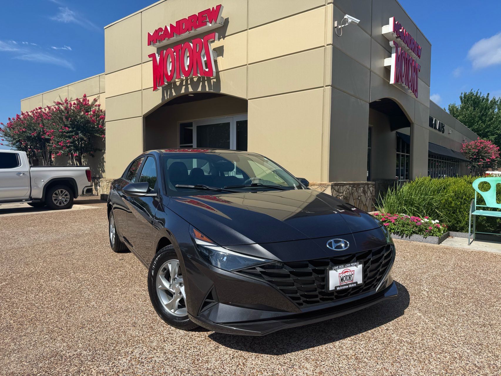 Used 2021 Hyundai Elantra SE FWD image 1