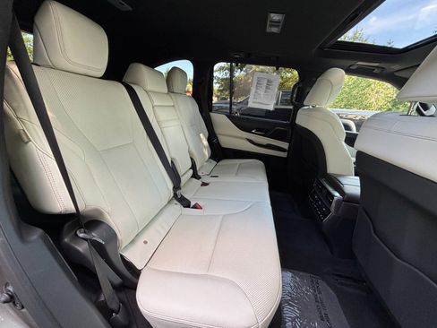 Used 2022 Lexus LX 600 4WD w/ Accessory Package (Z1) image 17