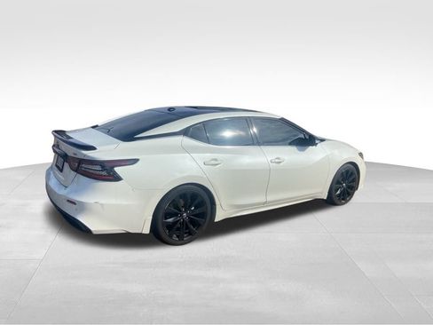 Used 2021 Nissan Maxima SR w/ Sport Mat Group image 10