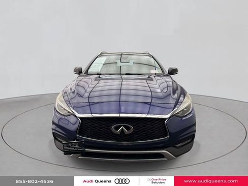Used 2018 INFINITI QX30 Premium w/ Cargo Package AWD/4WD image 2